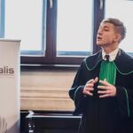 Dobrowolne poddanie się karze 1 Dobrowolne poddanie się karze, adwokat dr Mateusz Olchanowski w todze